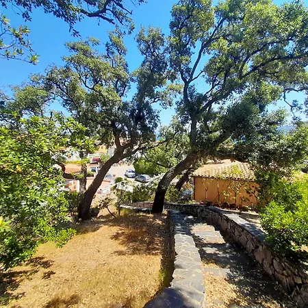 Charming With Sea View Villa